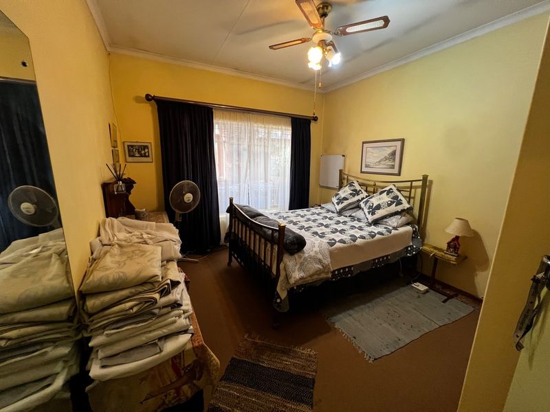4 bedroom House 3 bathroom For Sale in Wierda Park Centurion - Photo 10