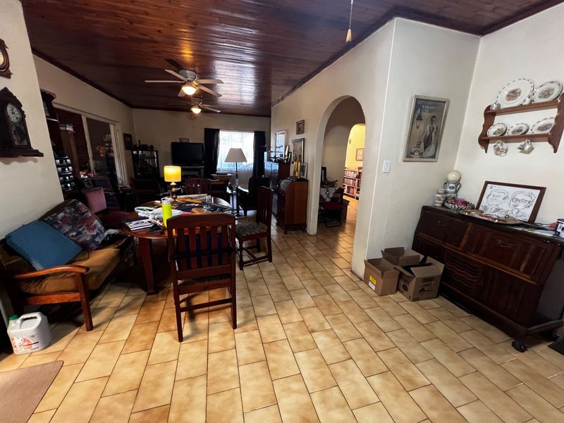 4 bedroom House 3 bathroom For Sale in Wierda Park Centurion - Photo 5