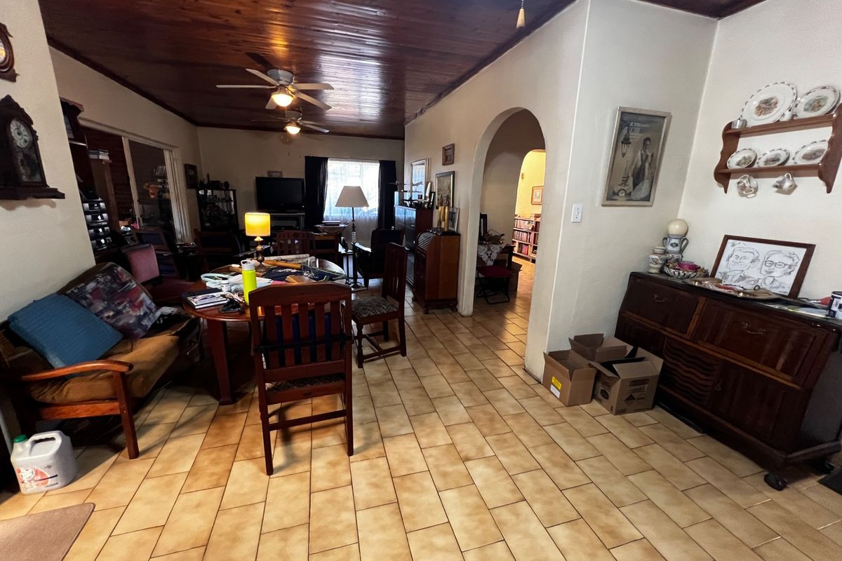 4 bedroom House 3 bathroom For Sale in Wierda Park Centurion - Photo 5