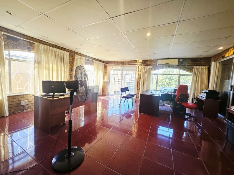 House For Sale in Windermere, Durban, KwaZulu Natal - Photo 4