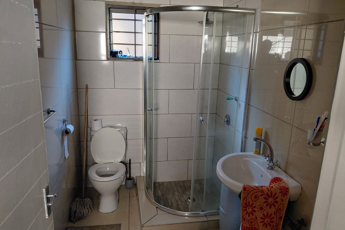 Cottage To Rent in Protea Glen, Soweto - Photo 4