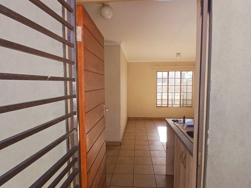 House To Rent in Sky City, Alberton - Photo 2