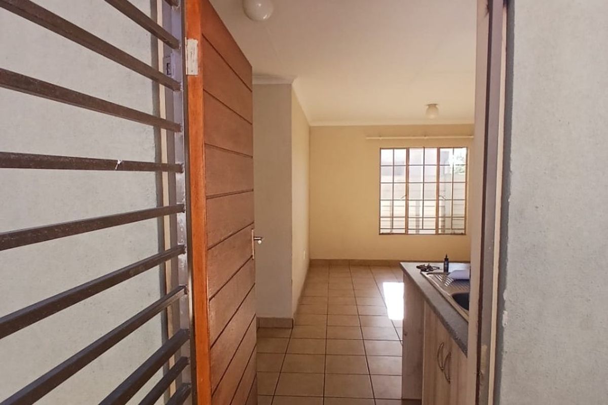 House To Rent in Sky City, Alberton - Photo 2