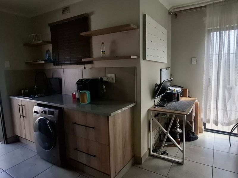 House To Rent in Leopard's Rest Security Estate, Albertsdal, Alberton - Photo 6