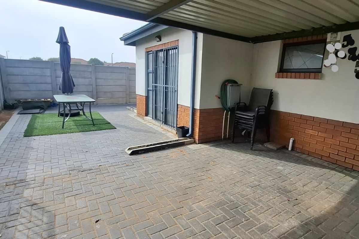 House To Rent in Leopard's Rest Security Estate, Albertsdal, Alberton - Photo 2