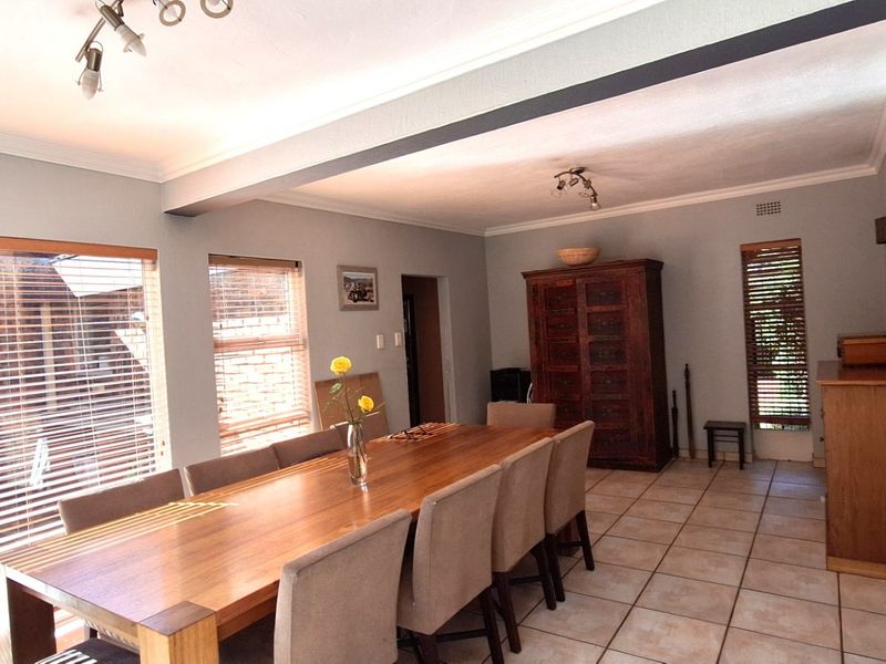 Lovely 3 bed townhouse in the heart of Sandton - Photo 7