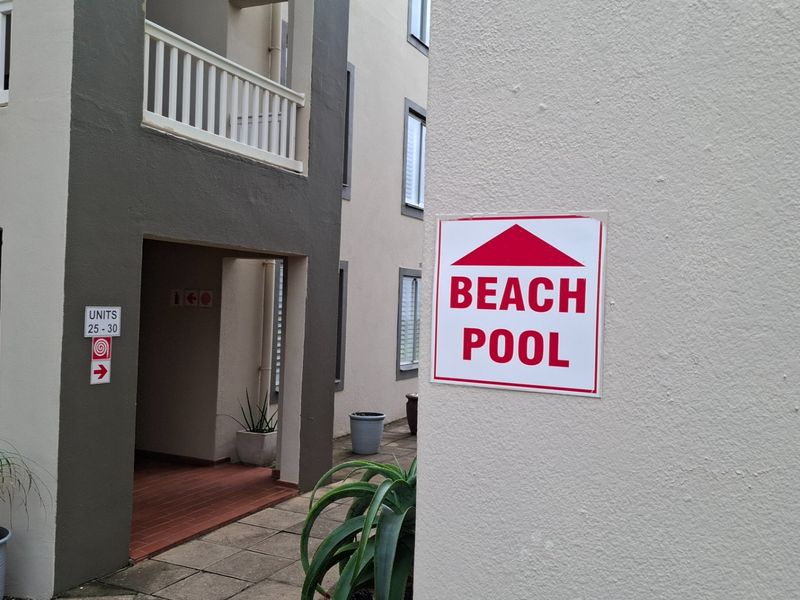 UVONGO STUNNING FULLY FURNISHED BEACHFRONT APARTMENT WITH AMAZING SEAVIEWS FOR SALE , UVONGO BEACH - Photo 4