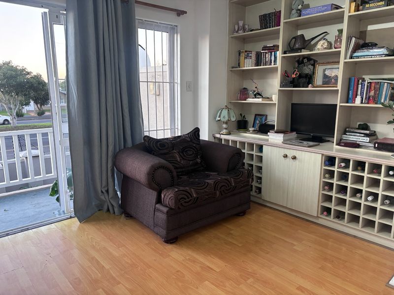 Join the Bergzicht family - great investment! 1 Bedroom apartment on 1st floor! - Photo 4