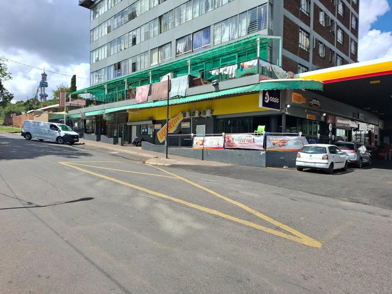 Prime commercial investment opportunity with multiple high-yield income streams in muclkeneuk - Photo 4