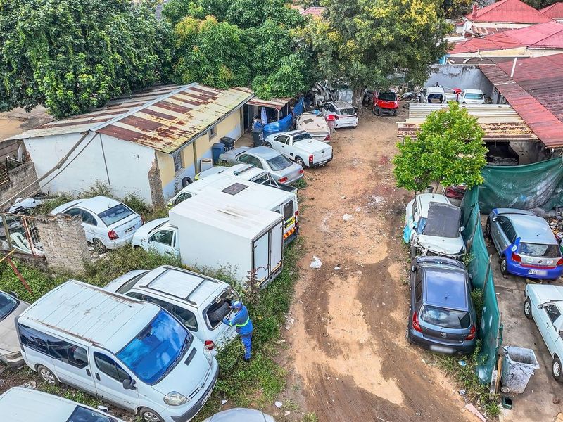 Perfectly situated income generating investment opportunity in silverton - Photo 10