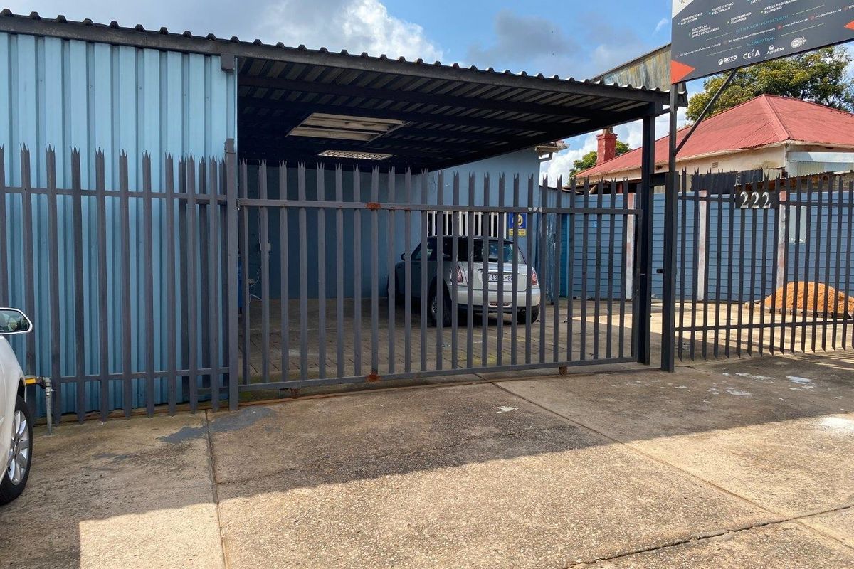 Perfectly situated income generating investment opportunity in silverton - Photo 4