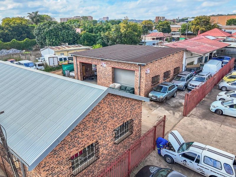 Perfectly situated income generating investment opportunity in silverton - Photo 9