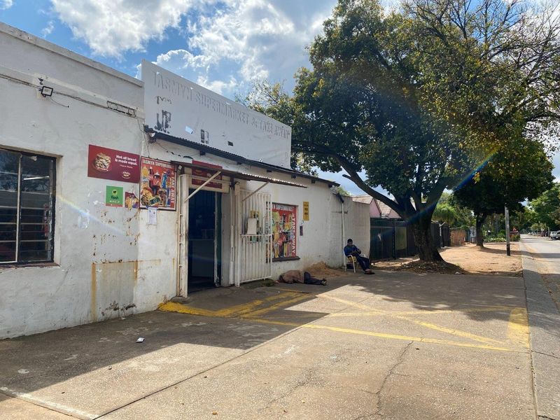 Perfectly situated income generating investment opportunity in silverton - Photo 3