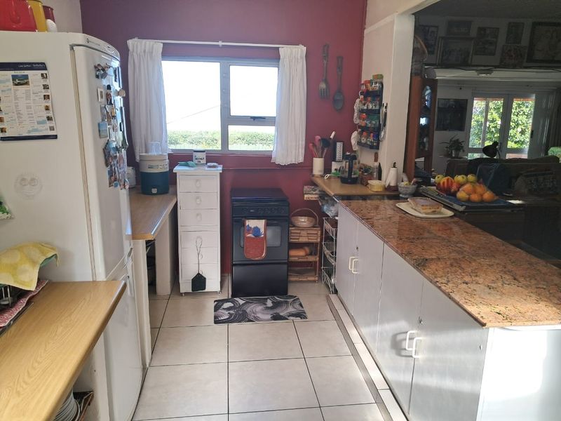 LOCATION, LOCATION, SEA VIEWS AND DIRECT ACCESS TO THE BEACH - HOME IN BEGHA!!! - Photo 9