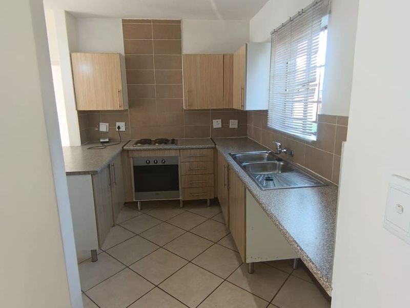 Apartment To Rent in Monavoni, Centurion - Photo 6