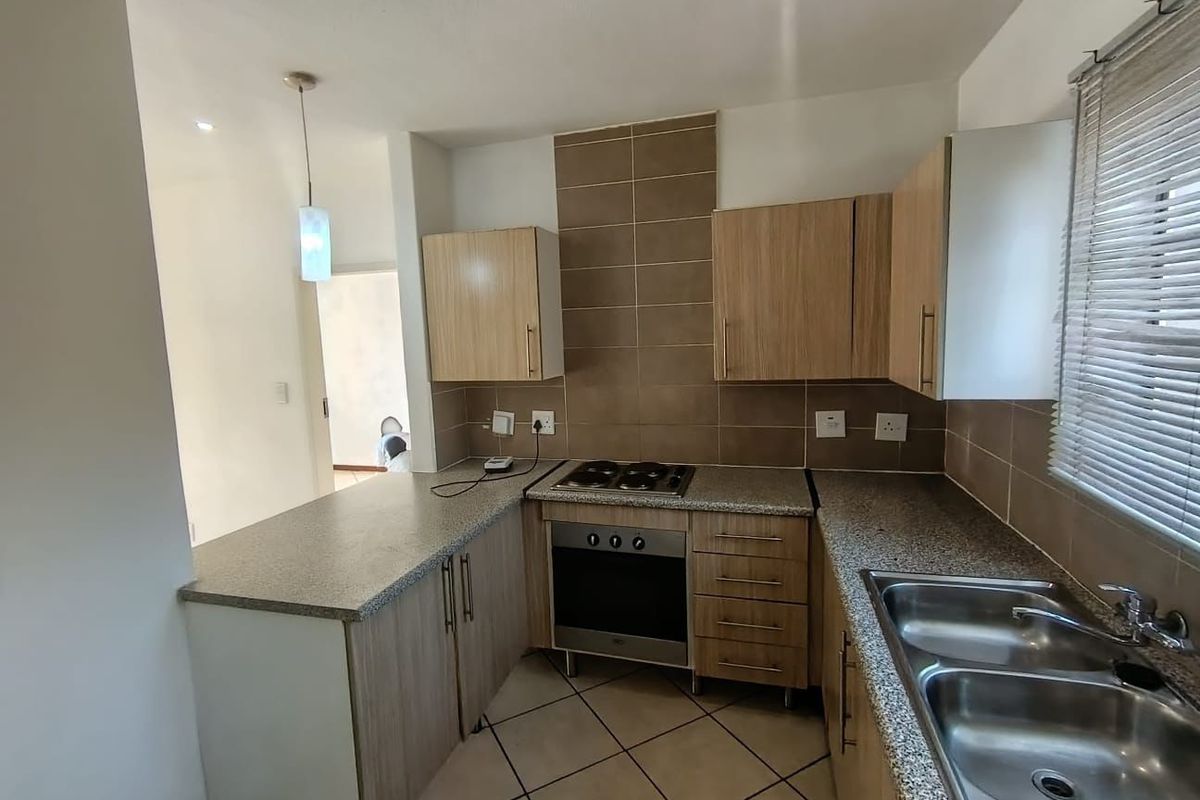 Apartment To Rent in Monavoni, Centurion - Photo 4