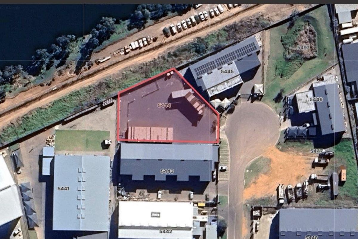 Vacant Industrial Land for Sale - Chloorkop - Photo 2