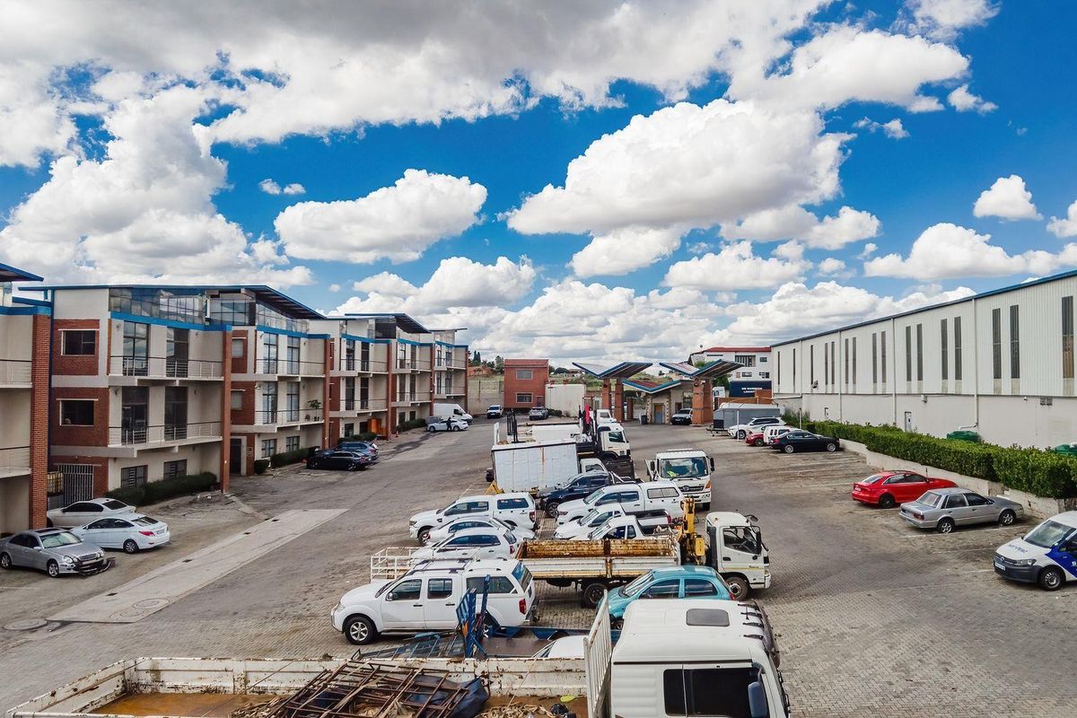 Mini Warehouse Complex for SALE - Midrand, Royal Palm Drive - Photo 5