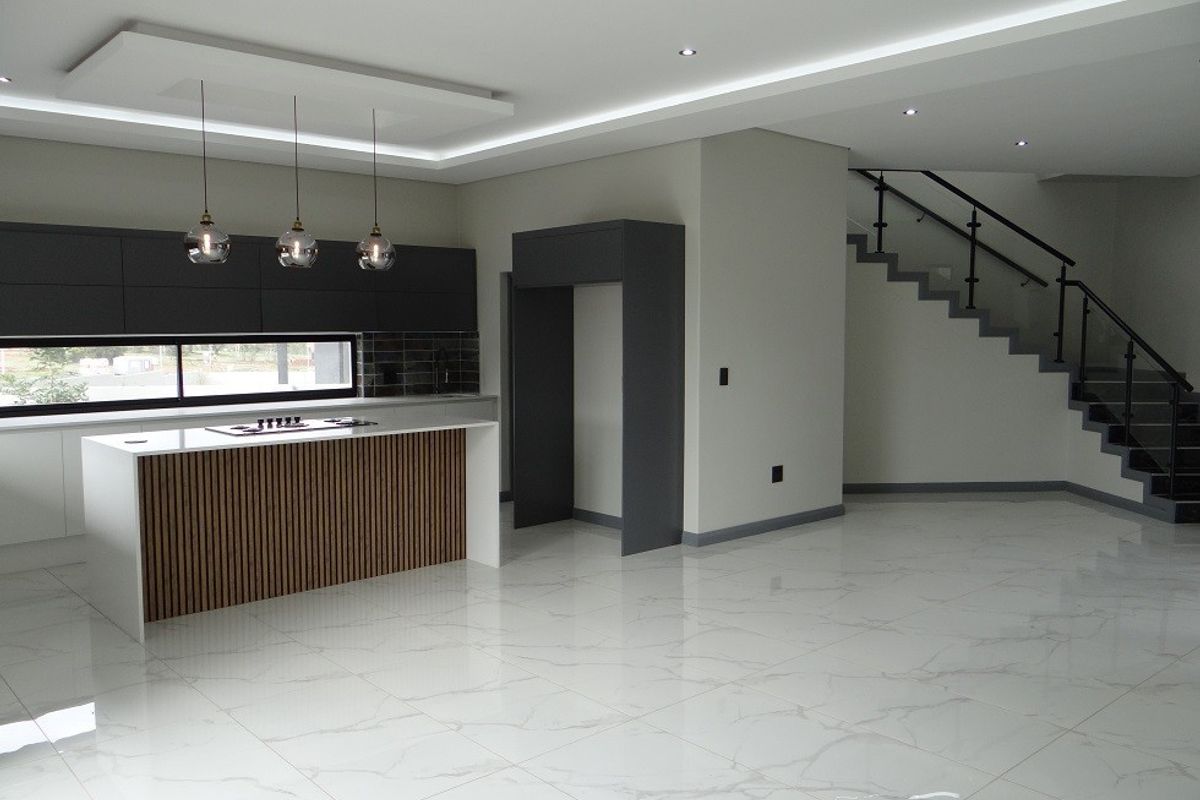 4 Bedroom + Study House For Sale in Fountainbrook Estate, Midstream Estate, Centurion - Photo 5