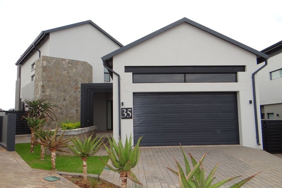 4 Bedroom + Study House For Sale in Fountainbrook Estate, Midstream Estate, Centurion - Photo 2
