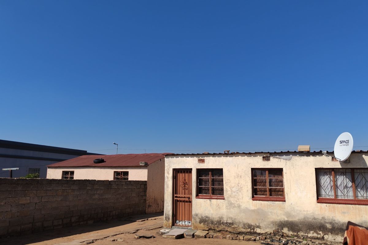 House For Sale in Zithobeni, Bronkhorstspruit - Photo 4
