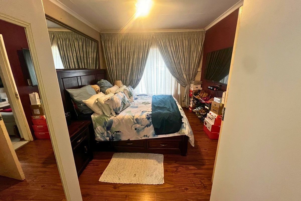 3 Bedroom Townhouse for Sale in Heuwelsig Estate, Centurion - Photo 5