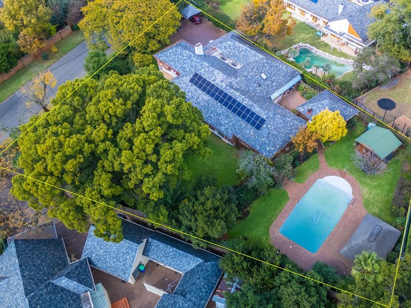 Beautifully appointed family home with huge garden Oasis, in the leafy suburbs of Birdhaven. - Photo 2