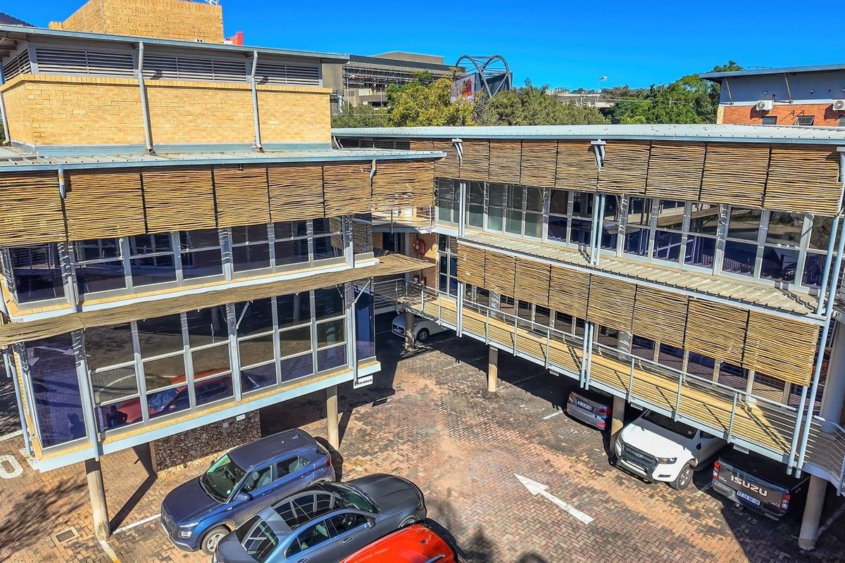 Prime location, tenanted commercial office block in lynnwood glen / menlyn... - Photo 2