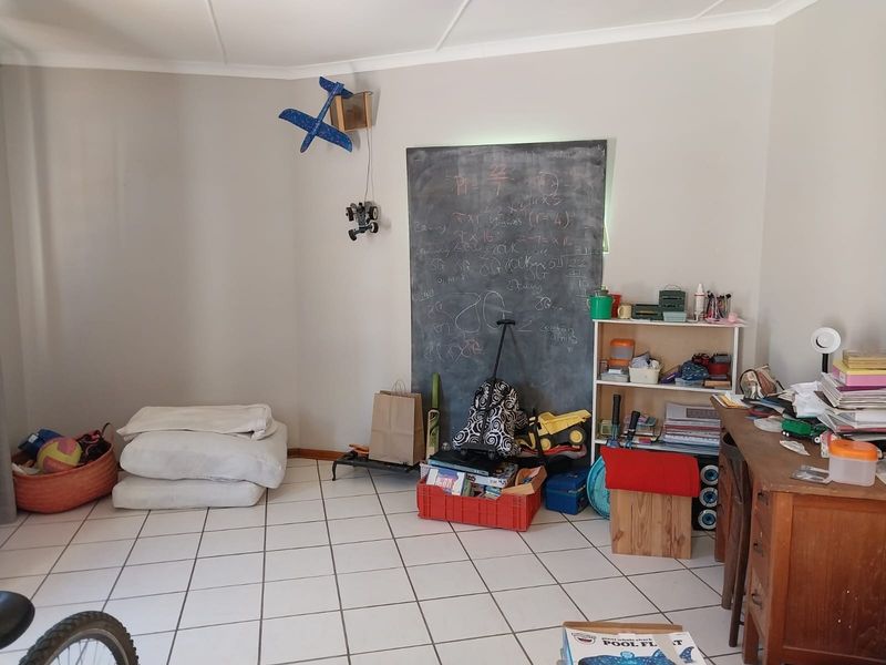 4 bedroom with huge erf in Porterville For Sale in Porterville - Photo 6