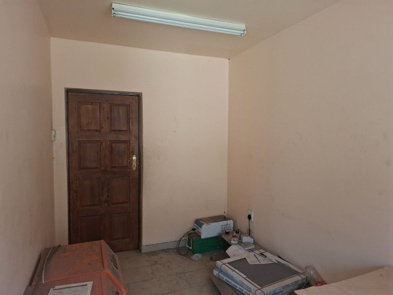 Well-positioned industrial property available in the sought-after Spartan node - Photo 10