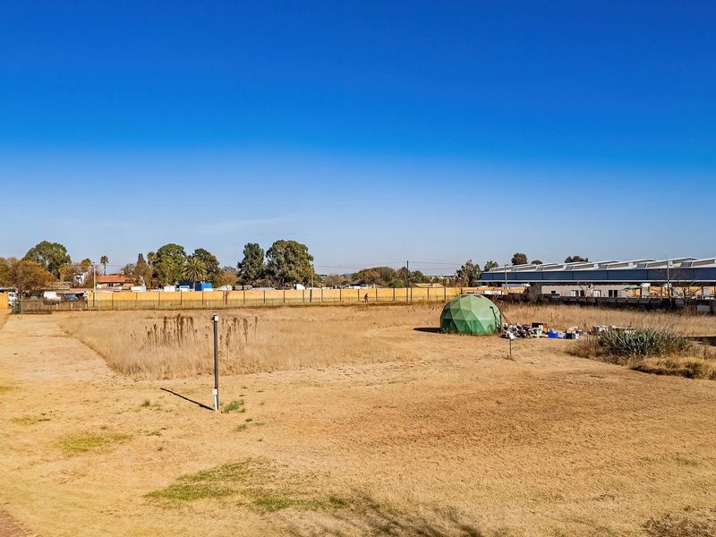 Prime 15 873 sqm development opportunity - great north road frontage, brentwood - Photo 4