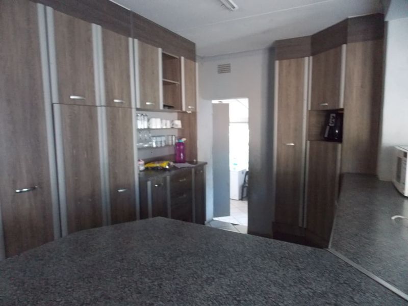 House For Sale in Roosheuwel, Klerksdorp, North West - Photo 3