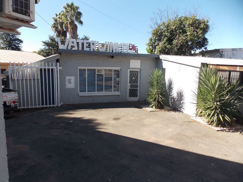 House For Sale in Roosheuwel, Klerksdorp, North West - Photo 2