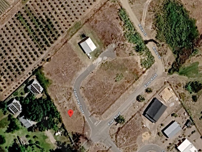 5 vacant plots in fully walled area with gate  in Clanwilliam - Photo 4
