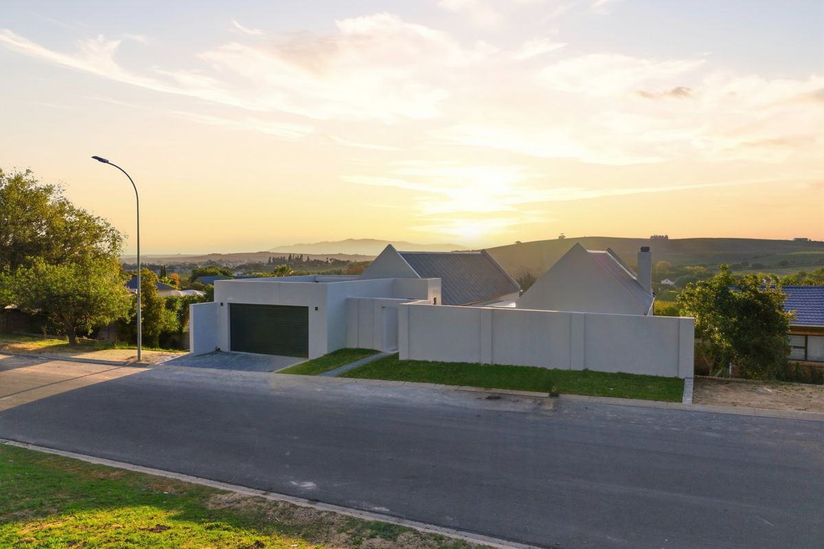 4 Bedroom House with Spectacular view in Berg en Dal Wellington - Photo 5