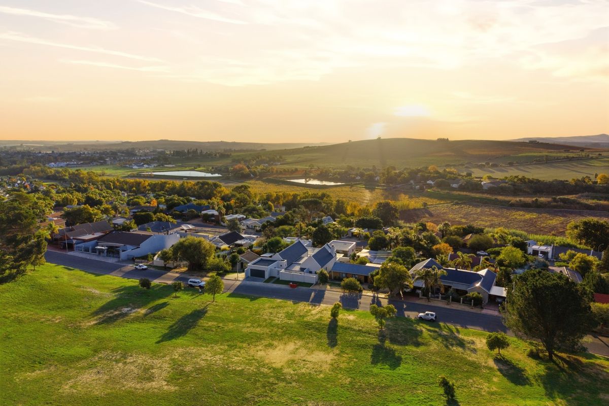 4 Bedroom House with Spectacular view in Berg en Dal Wellington - Photo 3