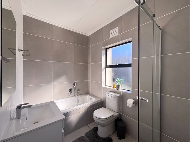 Why Start From Scratch When This Fully Furnished Ballito Village Home Is Already Waiting For You - Photo 9