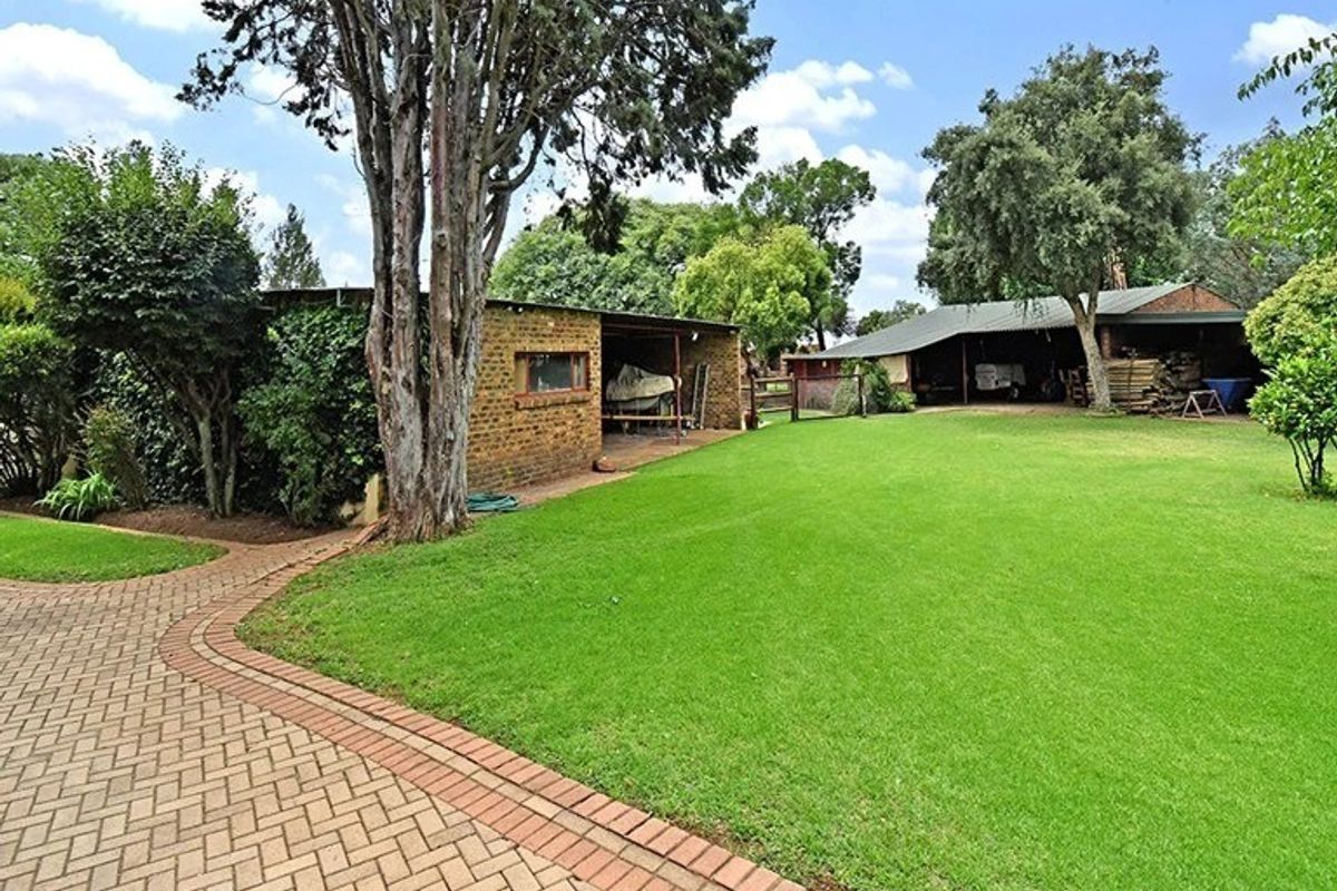 A Rare Country Estate Offering Freedom, Luxury and Limitless Possibility - Photo 5