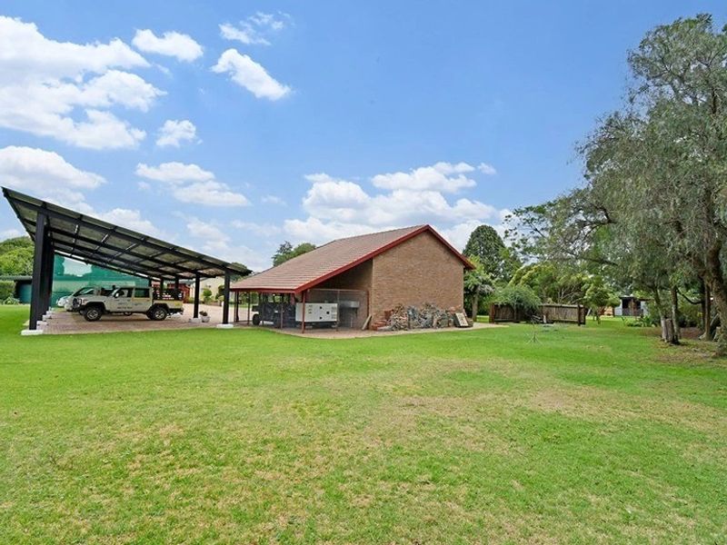 A Rare Country Estate Offering Freedom, Luxury and Limitless Possibility - Photo 4