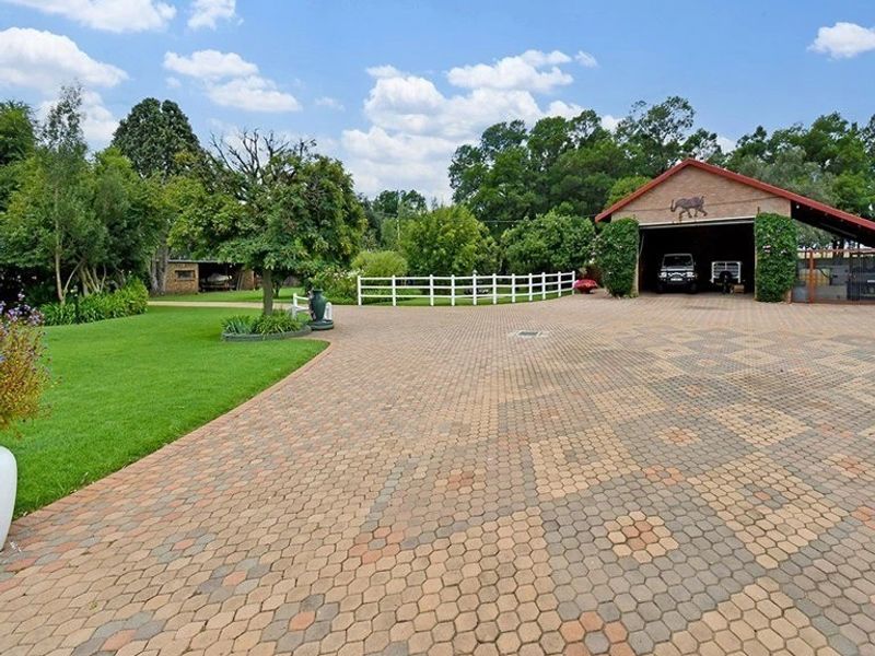 A Rare Country Estate Offering Freedom, Luxury and Limitless Possibility - Photo 7