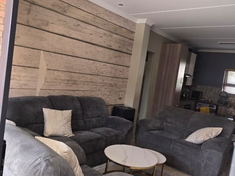 Apartment To Rent in Noordwyk , Midrand - Photo 4