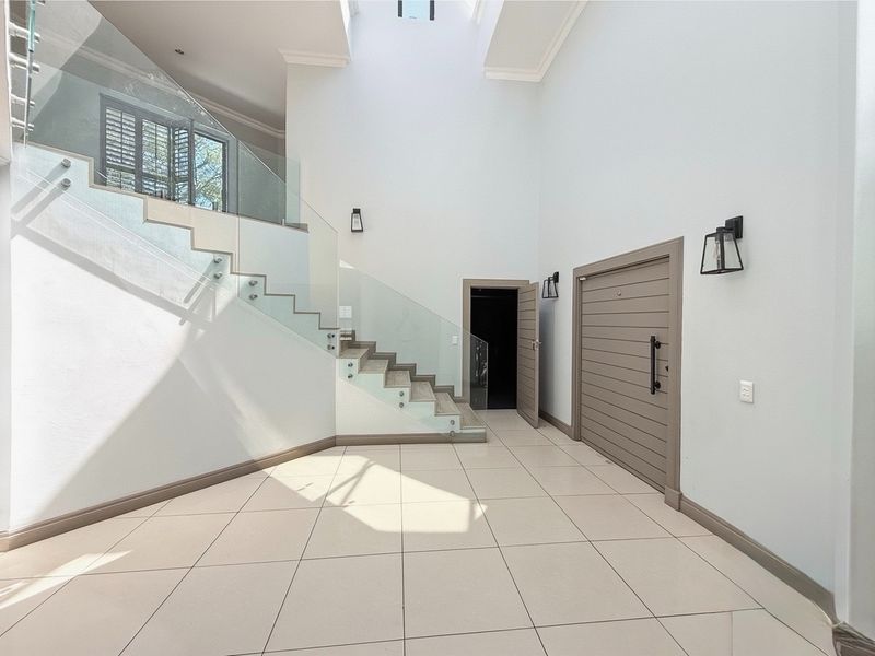 Refined Modern Living with Elegant Entertaining Spaces - Photo 10