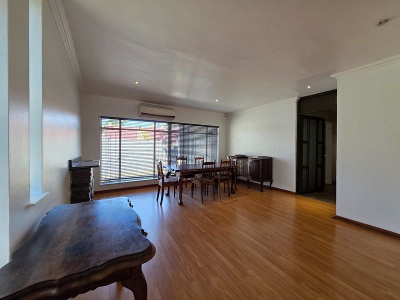 Modern 5-Bedroom Lifestyle Home for sale in Bayswater, Bloemfontein - Photo 8