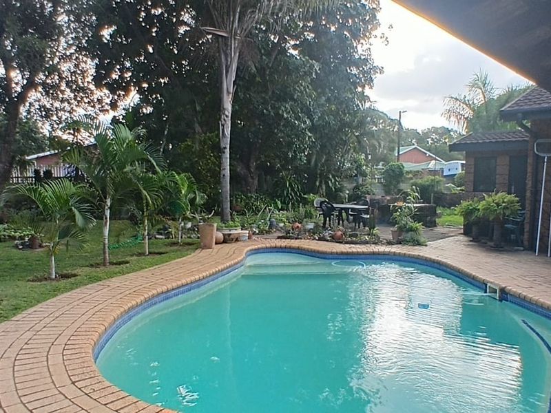 House For Sale with two-bedroom flatlet in Kwambonambi, KwaZulu Natal - Photo 1