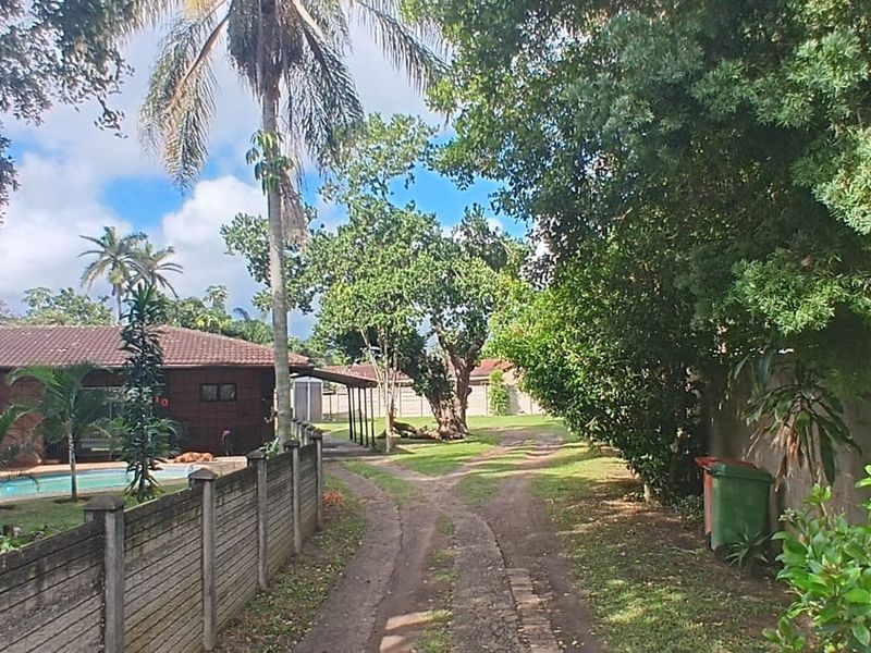 House For Sale with two-bedroom flatlet in Kwambonambi, KwaZulu Natal - Photo 2