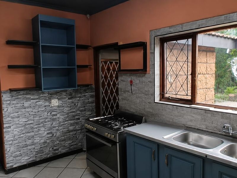 House For Sale with two-bedroom flatlet in Kwambonambi, KwaZulu Natal - Photo 8