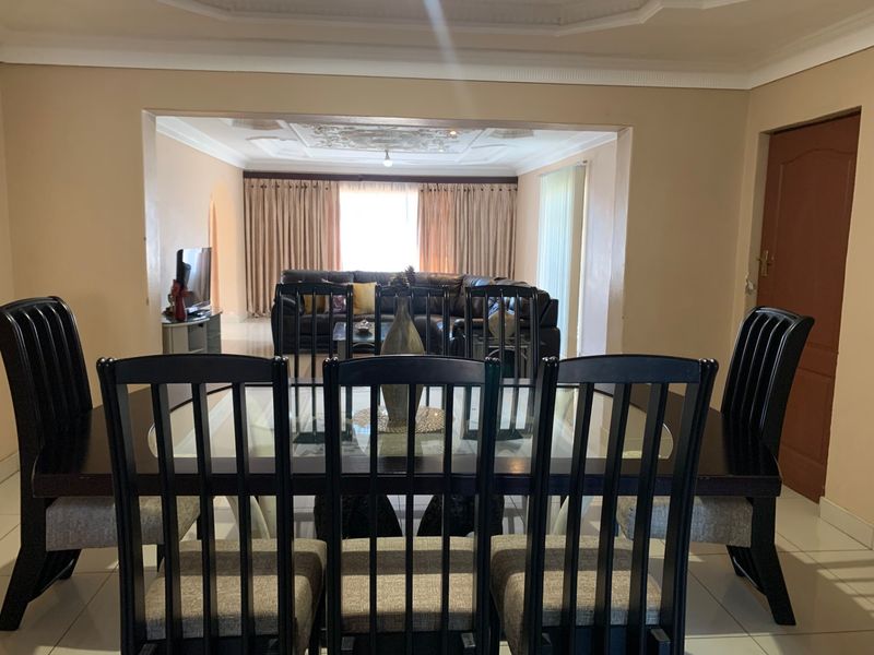 Townhouse For Sale in Witbank - Photo 9