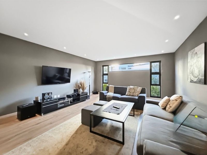 Refined Contemporary Elegance with Exceptional Family Appeal in Cedar Creek Estate - Photo 9