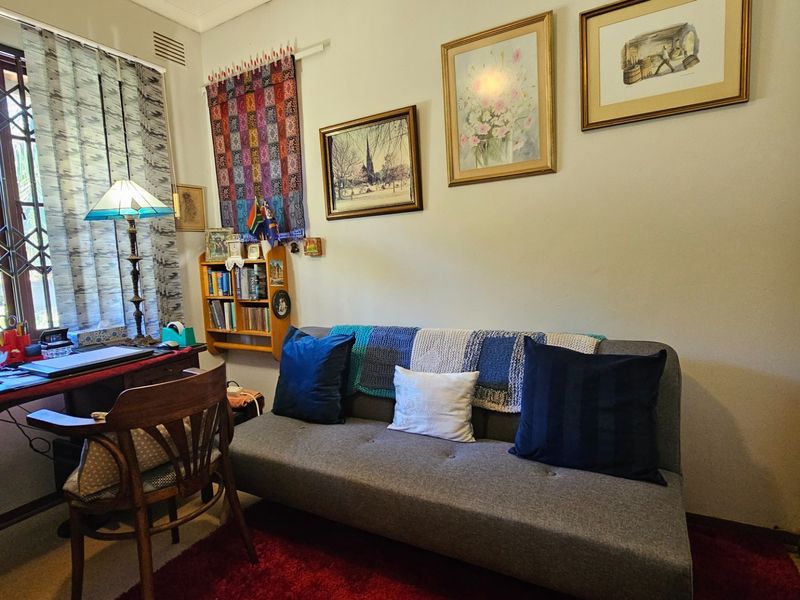 Private and Pet-Friendly Three Bedroom Duplex Townhouse in Peaceful Umtentweni - Photo 10
