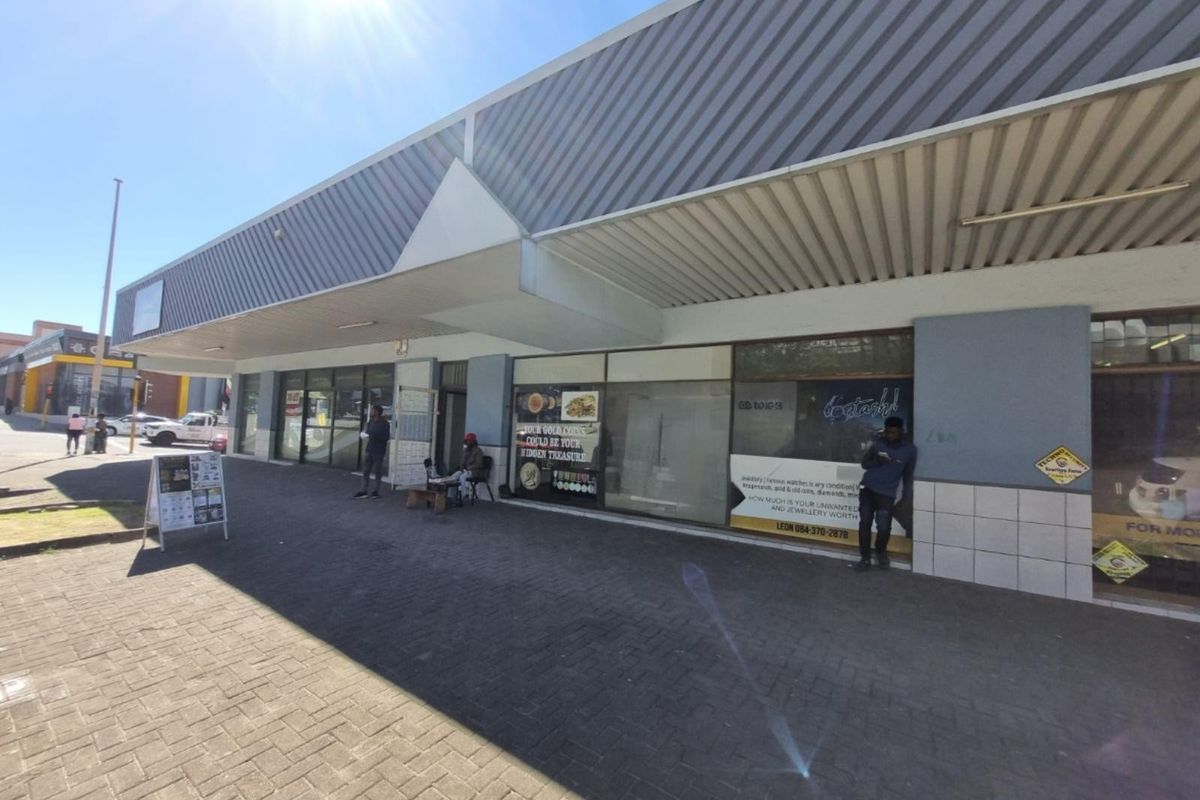 Exceptional Multi-Tenant Building on very busy road in the Nelspruit's city centre - Photo 3